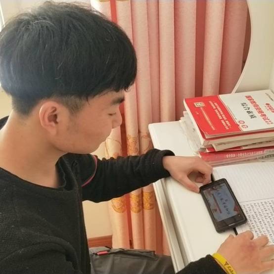 D2FF4BA5A0619A52CCBFB87F37CBE261